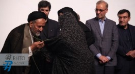 گزارش تصویری/تقدر از شهدا و ایثارگران دارو ساز  <img src="/images/picture_icon.png" width="16" height="16" border="0" align="top">