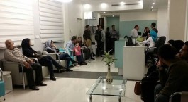 دست نزنید! تابلوی حقوق بیماران نمایشی است