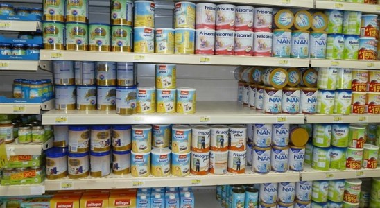 معاون غذا و دارو همدان: شیر خشک ارزان خوراک حیوانات خانگی می‌شد