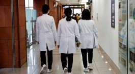 ادامه اعتصاب پزشکان کارآموز در کره‌جنوبی