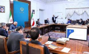 به دنبال کارآمدسازی بخش دولتی نظام سلامت، با هدف ایجاد رضایتمندی کادر درمان و مردم هستیم