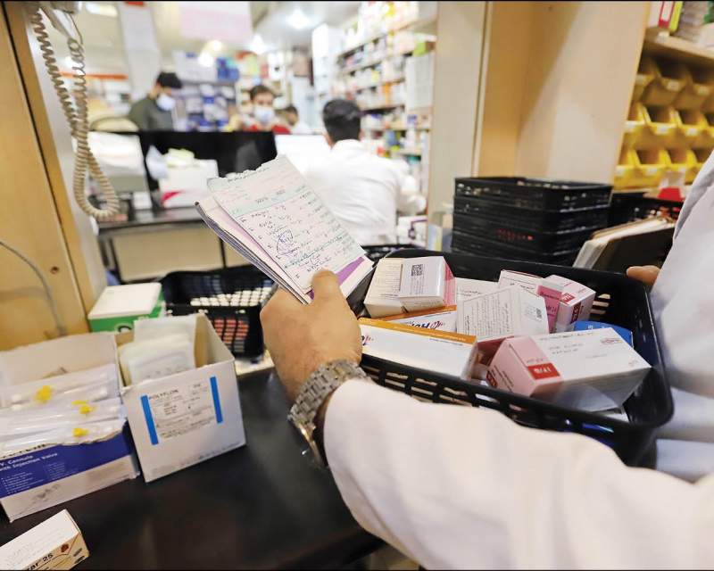 کاسبی در بازار سلامت؛ از مطب به داروخانه و آزمایشگاه