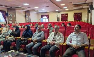 بازدید رئیس انجمن فارماکوگنوزی ایران از کارخانه داروسازی باریج اسانس