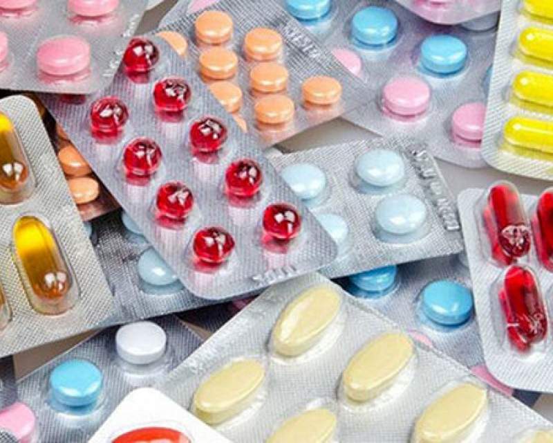 سوء‌مدیریت در حوزه دارو مشهود است