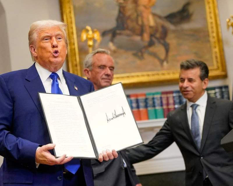 ترامپ فرمان اجرایی کاهش قیمت دارو در آمریکا را امضا کرد