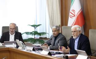 گزارش وزیر بهداشت از کاهش چشمگیر مهاجرت کادر درمان در ۶ ماهه دوم سال ۱۴۰۳