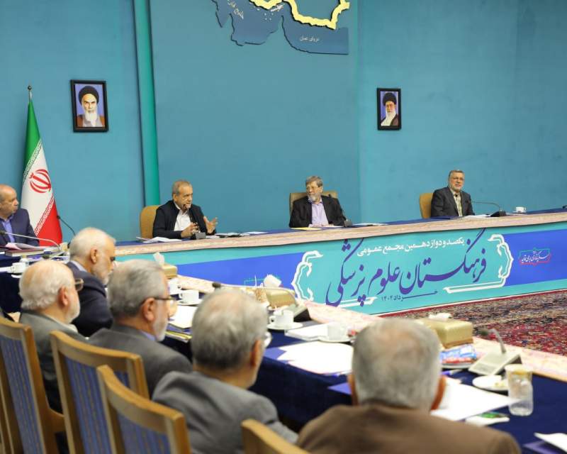 نقد و بررسی چالش‌های نظام سلامت کشور با حضور خبرگان این حوزه