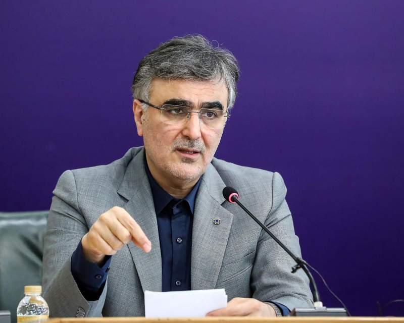 تداوم مشکلات «ارز» دارو و تجهیزات؛ فرزین به مجلس می‌رود