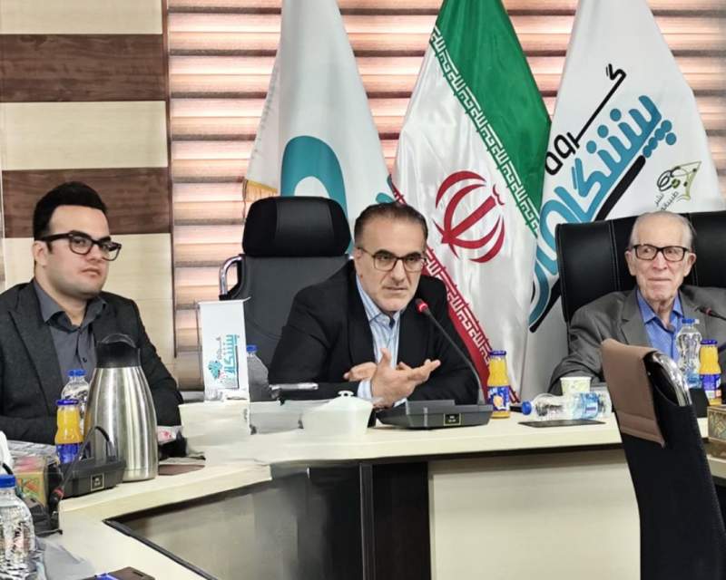 رئیس‌زاده: تنها ۷ درصد پزشکان زیرمیزی می‌گیرند
