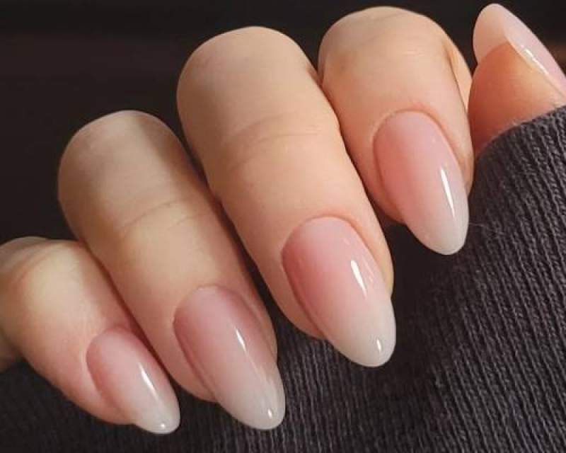 هشدار نسبت به ماده براق‌کننده و محکم‌کننده در کاشت ناخن و لاک ژل