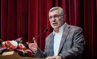 پزشکیان با لباس مبدل، اسپورت و کلاه برعکس!