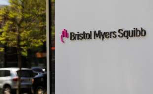 فروش مستقیم داروی پسوریازیس بریستول میرز اسکوییب به بیماران در آمریکا با تخفیف ۸۰ درصدی