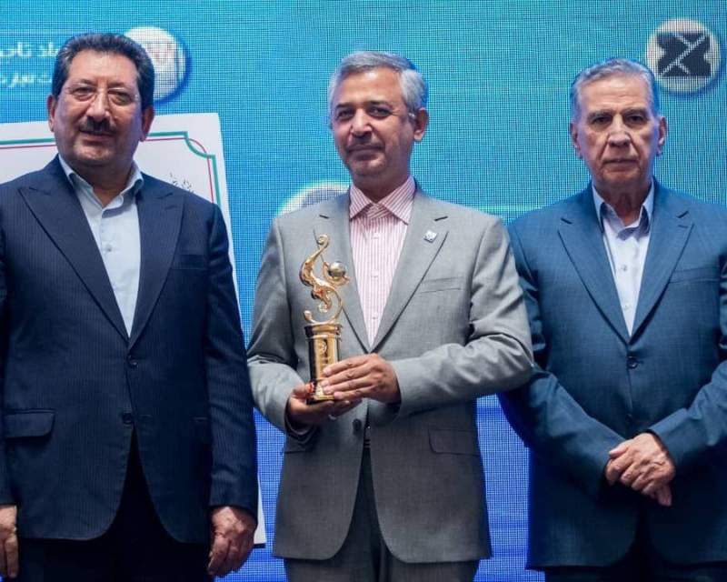 صنایع شیمیایی کیمیاگران امروز صادرکننده نمونه ملی ۱۴۰۴ شد