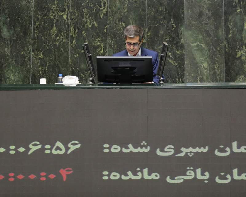 افزایش سرسام‌آور قیمت دارو و مواد غذایی سلامت و معیشت مردم را به خطر انداخته است