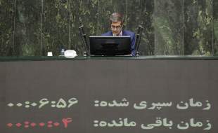 افزایش سرسام‌آور قیمت دارو و مواد غذایی سلامت و معیشت مردم را به خطر انداخته است