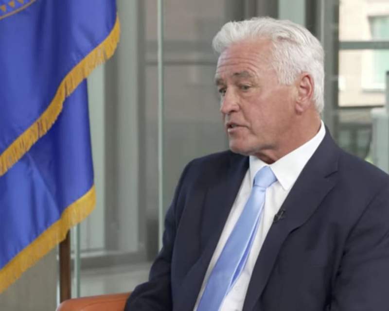 استعفای یکی از مقام‌های ارشد سازمان غذا و دارو آمریکا