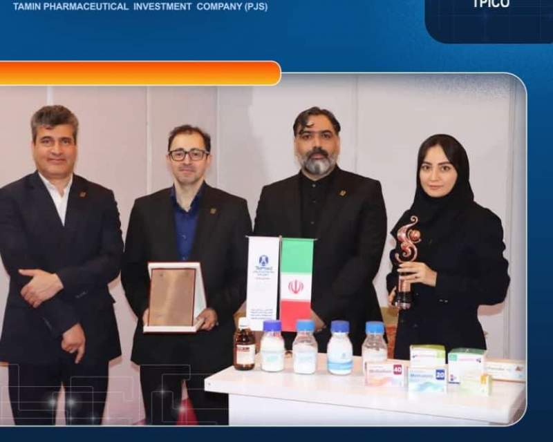 تماد جایزه صادرکننده نمونه استان البرز را دریافت کرد تماد جایزه صادرکننده نمونه استان البرز را دریافت کرد