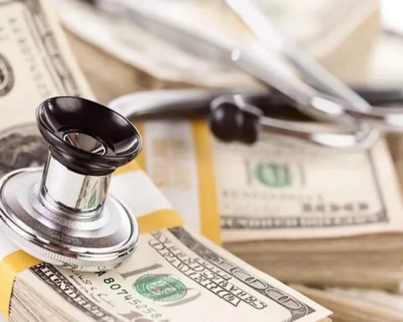 دولت تصمیمی برای حذف ارز ترجیحی دارو و کالاهای اساسی ندارد