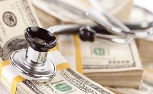 دولت هنوز درباره حذف ارز ترجیحی دارو و کالاهای اساسی تصمیم نگرفته است