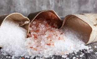 نمک دریایی فله؛ هشدار سازمان غذا و دارو از آلودگی میکروبی تا فلزات سنگین