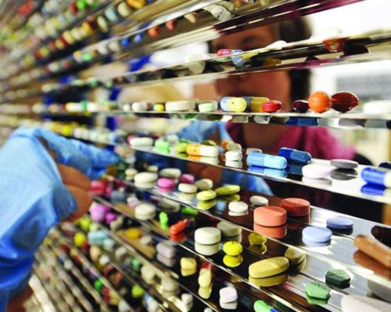 زنجیره دارویی کشور در آستانه فروپاشی قرار گرفته است زنجیره دارویی کشور در آستانه فروپاشی قرار گرفته است