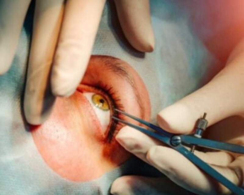 ردپای یک پزشک و مقام سابق مشهور در انجام جراحی ممنوعه ردپای یک پزشک و مقام سابق مشهور در انجام جراحی ممنوعه