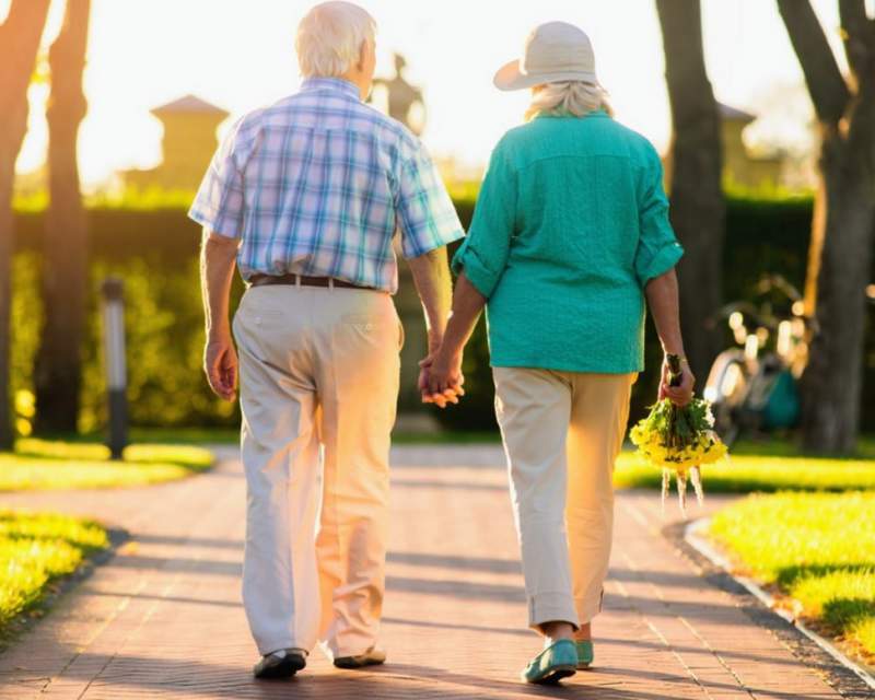 روزانه ۳۰۰۰ قدم یا بیشتر می‌تواند پیشرفت آلزایمر را به تاخیر بیندازد