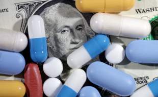 صرفه‌جویی ۸/۵ میلیارد دلاری بیمه دولتی مدیکر آمریکا با کاهش قیمت ۱۵ داروی گران‌قیمت