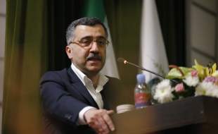 معاون وزیر بهداشت خیلی شیک و مجلسی از خودش سلب مسوولیت کرد!