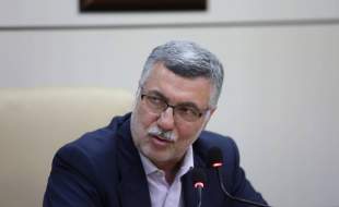 افزایش ظرفیت پذیرش دانشجو معادل رفع نیاز به پزشک مناطق محروم نیست