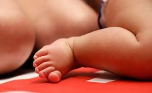 سازمان غذا و دارو آمریکا درباره ایمنی داروهای RSV تائید شده تحقیق می‌کند