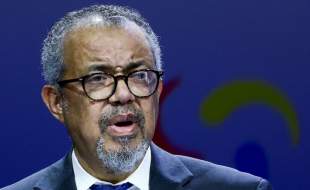 امیدواری مدیرکل سازمان جهانی بهداشت به عدم خروج آمریکا از این سازمان